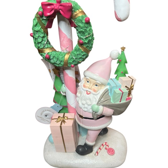 Vintage-Inspired 19” LED Santa Claus Figurine with Candy Cane & Wreath - Xmas - Picture 4 of 12